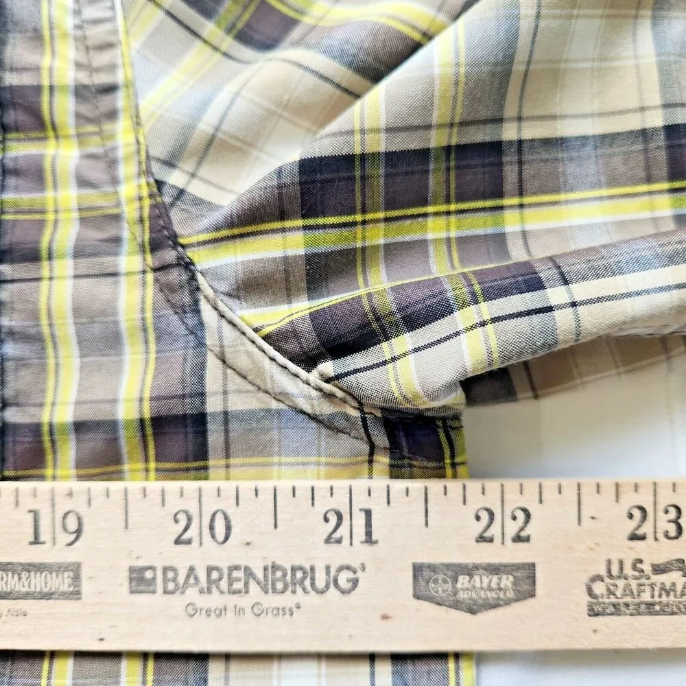 The North Face Mens Medium Shirt NSE Size M Plaid Short Sleeve‎ Hiking Travel